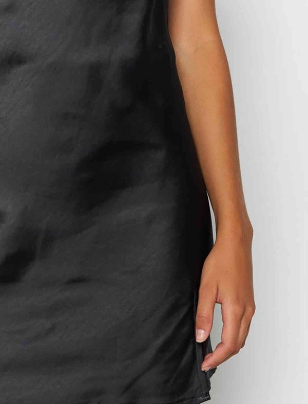 ReyonGO Yırtmaçlı Mini Saten Elbise Siyah